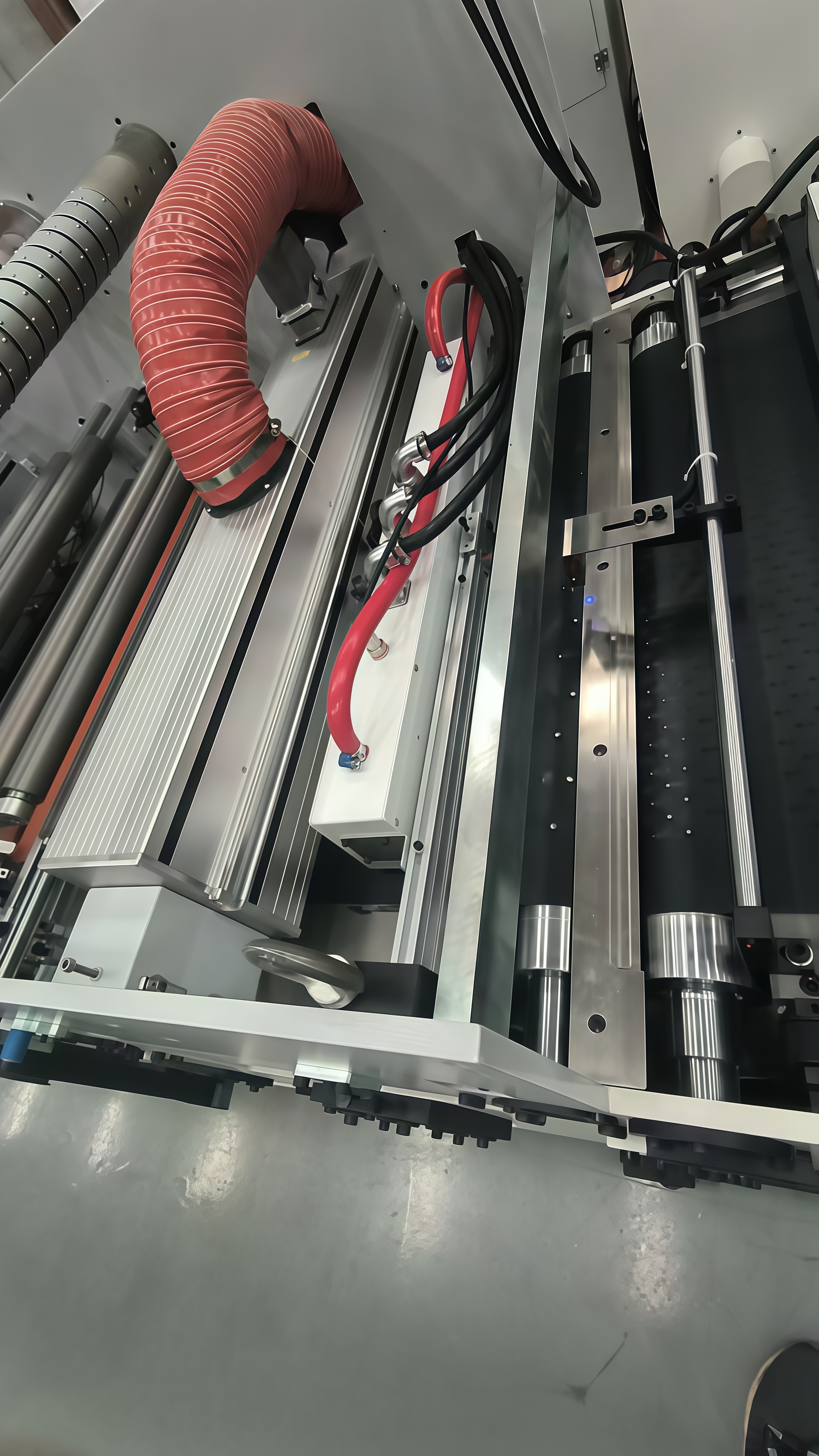 丝印机在线固化